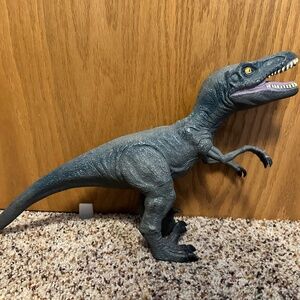 Huge 19” Velociraptor vinyl Rubber 2014 Large Dinosaur Jurassic